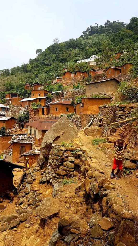 Tourism, hike on the high mountains of Togo Agou