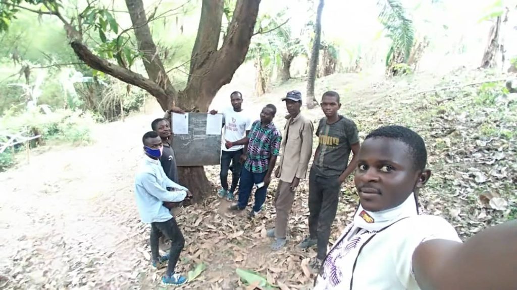 CDH offers a training to farmers about how to avoid the use of chemical fertiliser
