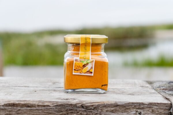 Pure and raw Turmeric powder