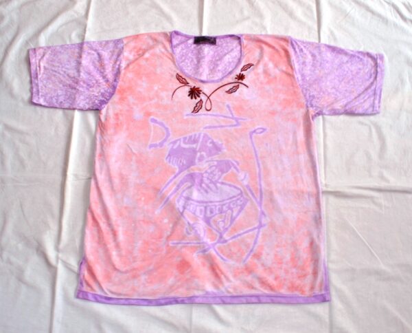 T-shirt batik for women.